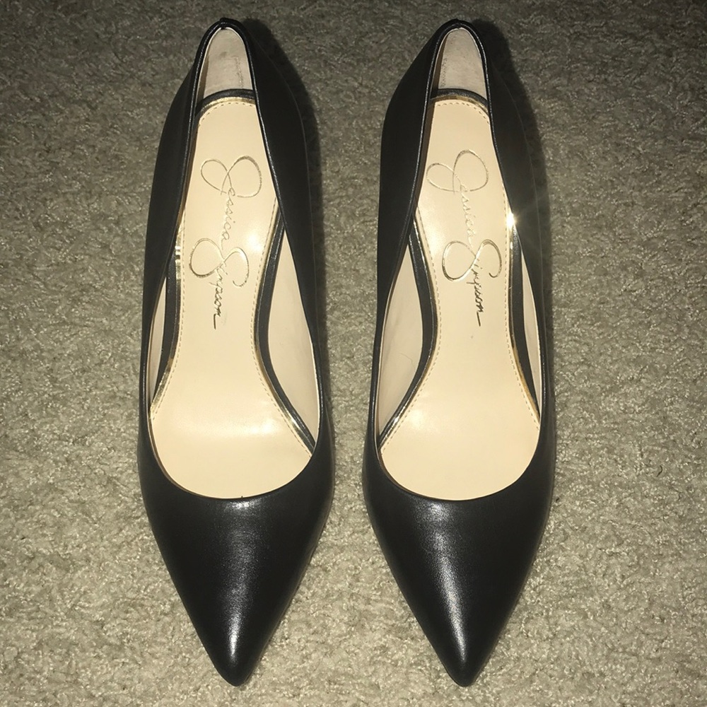 Jessica Simpson Tolli Pointed Toe Pump 7.5